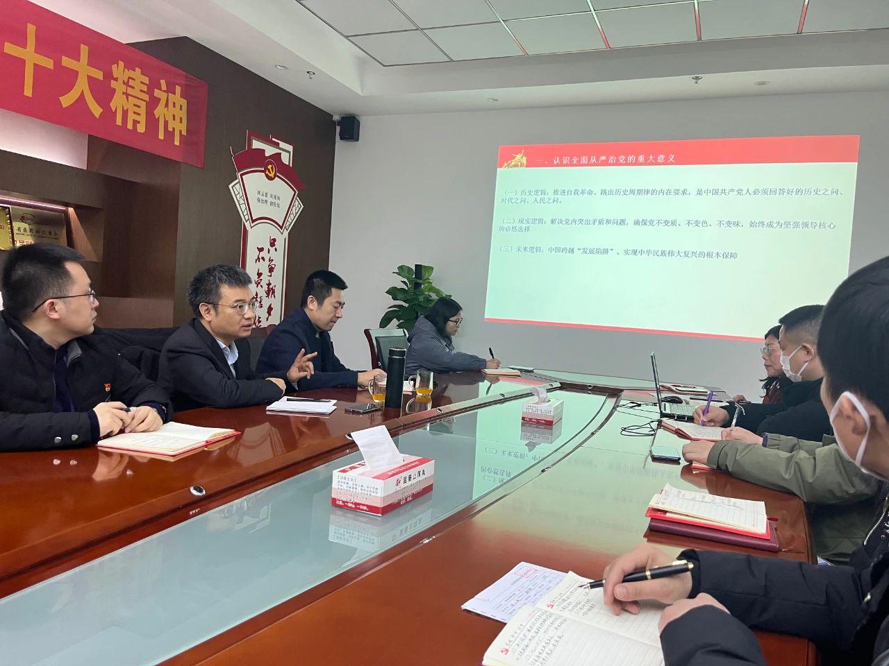 ���ȱ�ͬ־ͬ�����м����ؽ�������ı������