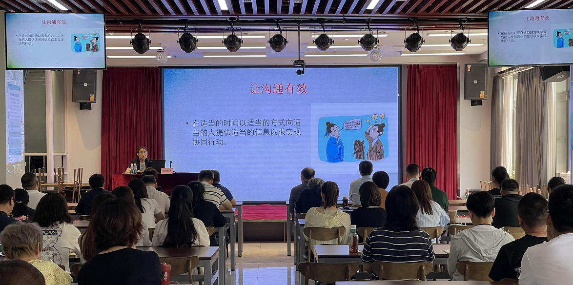 �������ǲ��ٿ���������ͬ��רҵ��ѵ